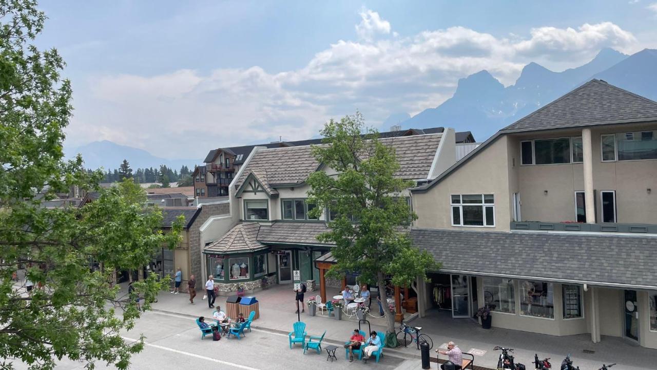 Apartment Unit #302 Mountain View 2 Beds In Dt